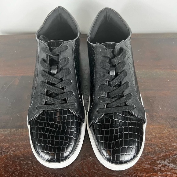 KATY PERRY THE RIZZO REPTILE FAUX LEATHER SNEAKERS IN BLACK NEW WOMEN'S SIZE 10 - Picture 3 of 15